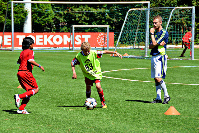 サッカーゲーム　オランダ オランダは圧巻の4Gでフィンランドを圧倒! 2位と3ポイント差で首位